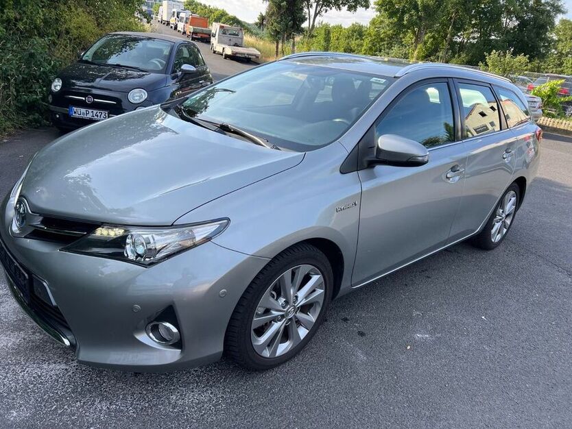 Auris