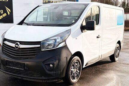 Opel Vivaro 176.900 km 6.545 &euro; Gera 07551