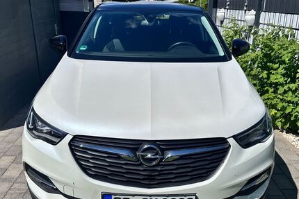 Opel Grandland (X) 80.500 km 11.950 &euro; Rüsselsheim am Main 65428