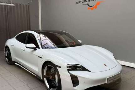 Porsche Taycan 25.000 km 72.999 &euro; Lübeck 23556