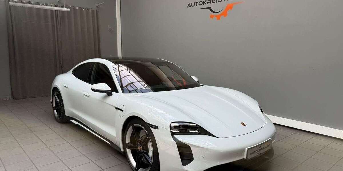Porsche Taycan 25.000 km 72.999 &euro; Lübeck 23556