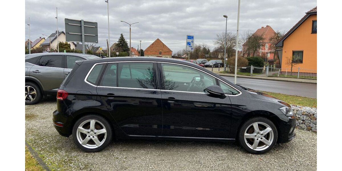 VW Golf Sportsvan 83.555 km 19.900 &euro; Calau 03205