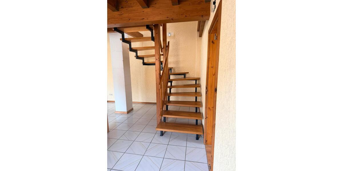 Maisonettenwohnung Badem - 5 Zimmer, 135 m&sup2;, 1.000&euro; | Angebot:26393838