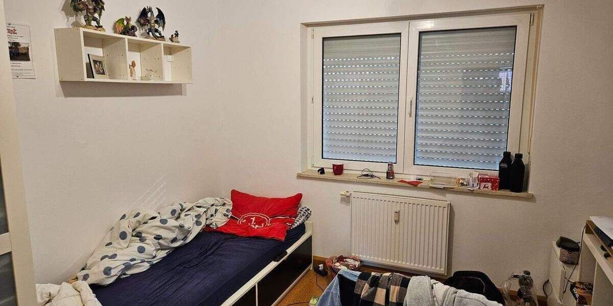 Zimmer Schweinfurt Hochfeld-Steinberg - 3 Zimmer, 95 m&sup2;, 900&euro; | Angebot:25774920
