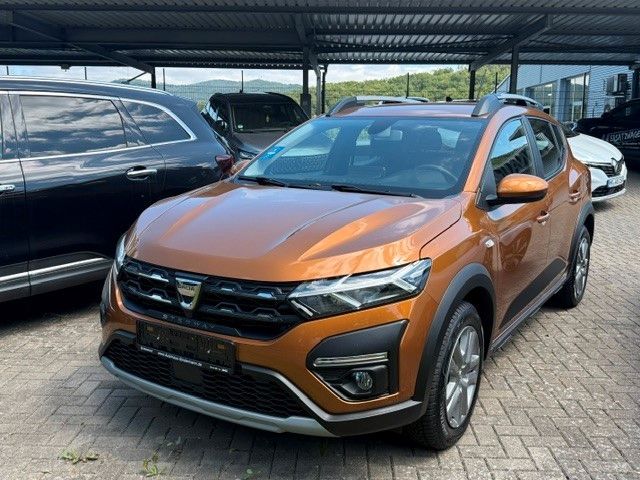 Dacia Sandero 18.200 km 14.680 &euro; Biedenkopf 35216