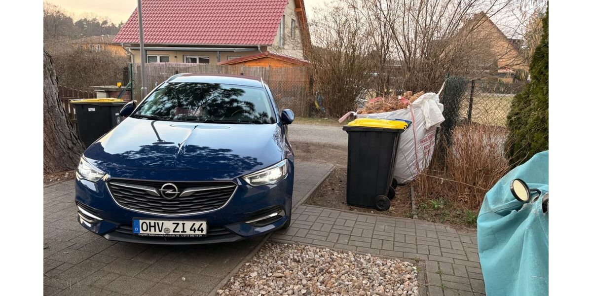Opel Insignia 171.260 km 9.300 &euro; Hennigsdorf 16761