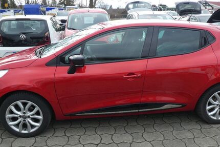 Renault Clio 62.800 km 9.990 &euro; Oderding 82398