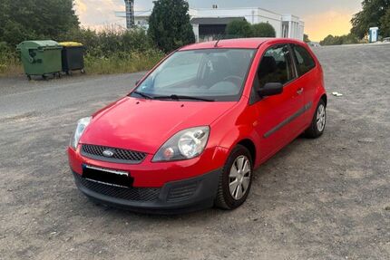 Ford Fiesta 169.000 km 2.700 &euro; Wetzlar 35576