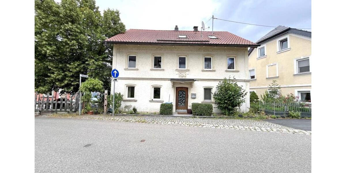Einfamilienhaus Rugendorf - 12 Zimmer, 270 m&sup2;, 880&euro; | Angebot:25272241
