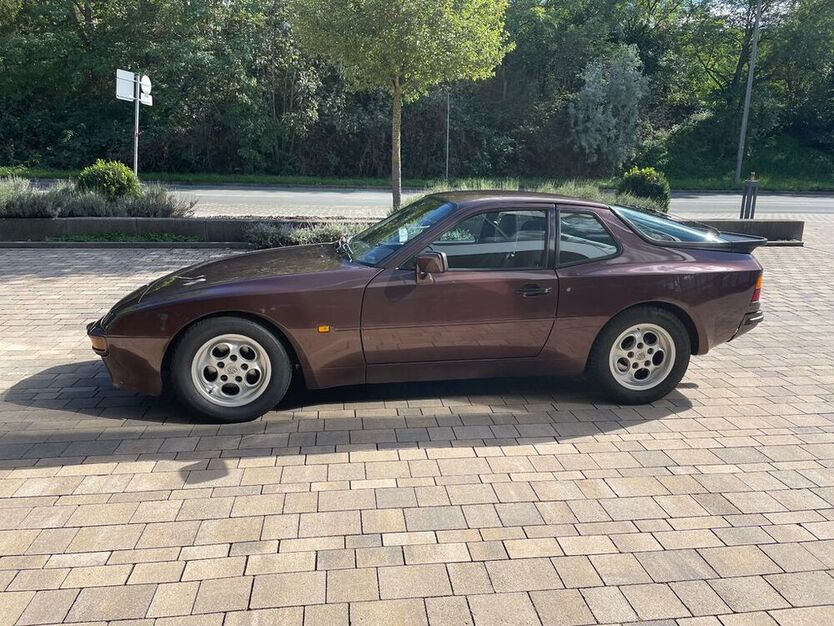 944