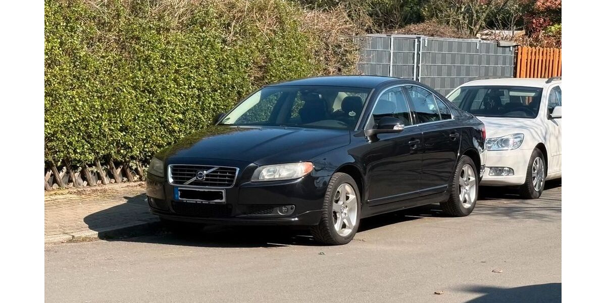 Volvo S80 231.000 km 5.900 &euro; Düsseldorf 40591