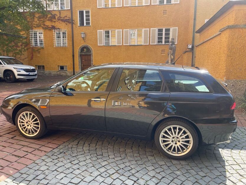 Alfa Romeo 156 225.000 km 2.989 € München 80637