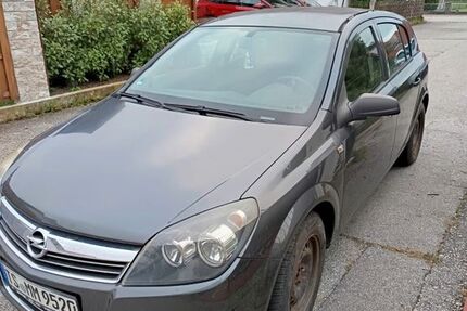 Opel Astra 143.000 km 1.999 € Burgkirchen 84508