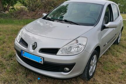 Renault Clio 70.000 km 3.850 &euro; Böhmfeld 85113
