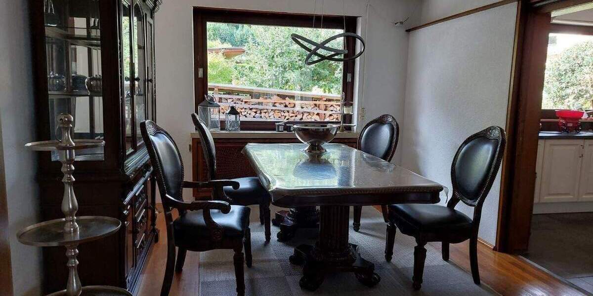 Bungalow Freisen Reitscheid - 8 Zimmer, 290 m&sup2;, 445.000&euro; | Angebot:25683938