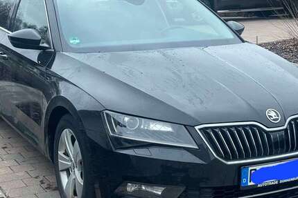 Skoda Superb 143.000 km 19.999 &euro; Rockenhausen 67806