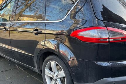 Ford S-Max 248.000 km 6.900 &euro; Duisburg 47137