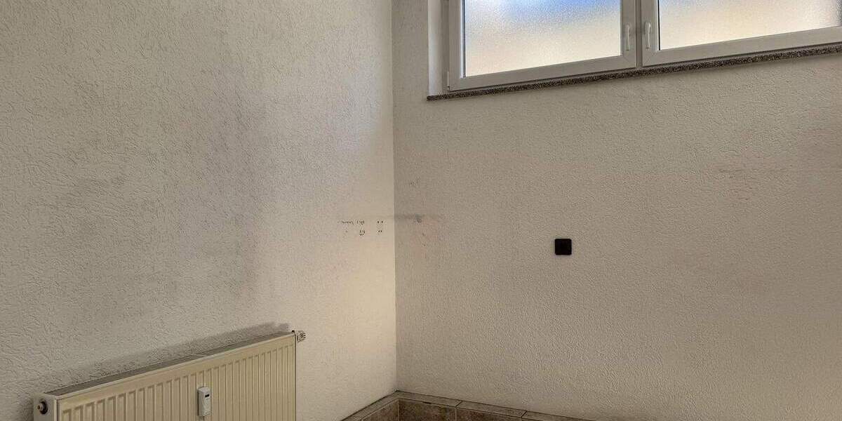 Gewerbeobjekt Forchheim - 3 Zimmer, 249.000&euro; | Angebot:25668889