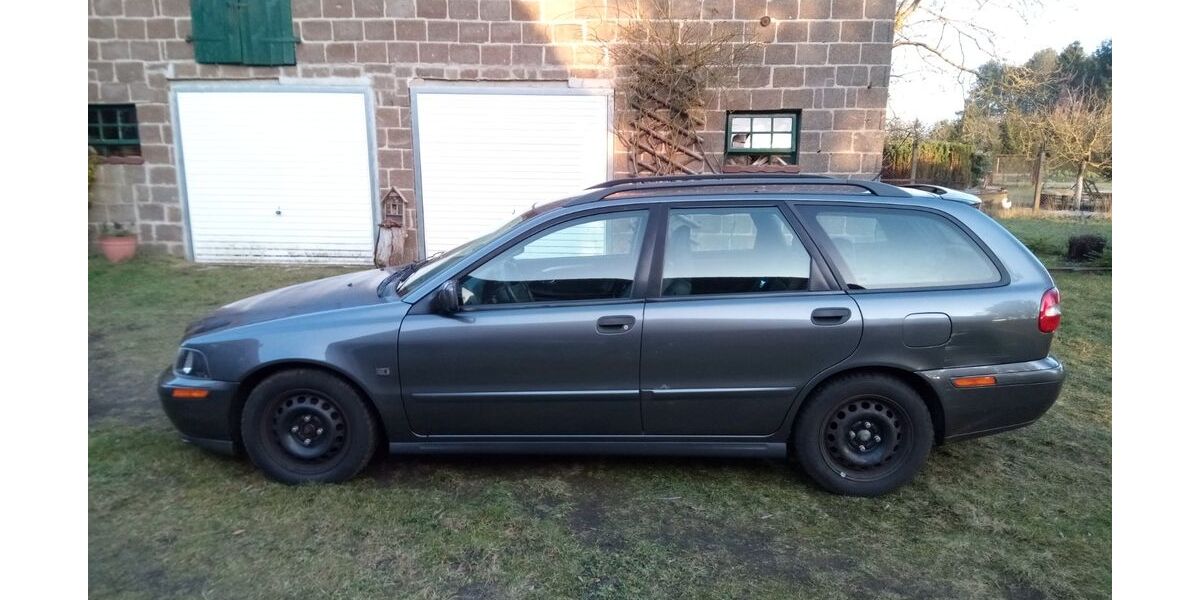 Volvo V40 206.000 km 1.700 &euro; Ludwigslust 19288