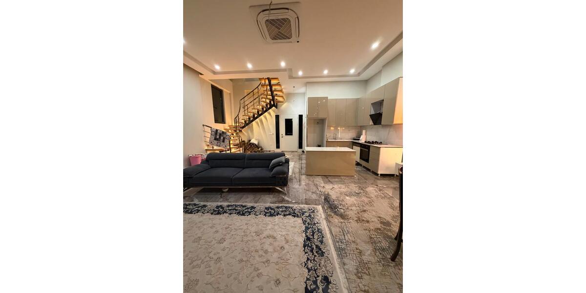 Villa Stuttgart Stuttgart-Mitte - 4 Zimmer, 185 m&sup2;, 320.000&euro; | Angebot:27097928