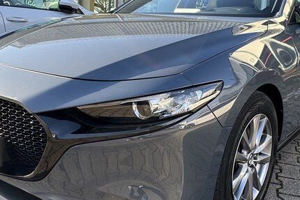 Mazda 3 100.405 km 18.460 &euro; Bietigheim-Bissingen 74321