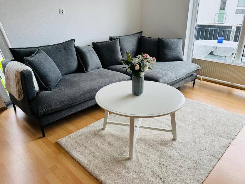 Möblierte Maisonette-Wohnung mit Balkon & Dachloggia zur Miete