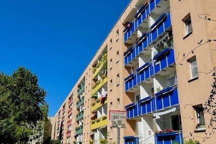 Schöne 3-Raum Wohnung im Erdgeschoss ab Mitte Januar verfügbar. 3 zimmer