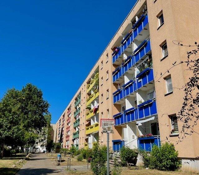 Schöne 3-Raum Wohnung im Erdgeschoss ab Mitte Januar verfügbar. 3 zimmer