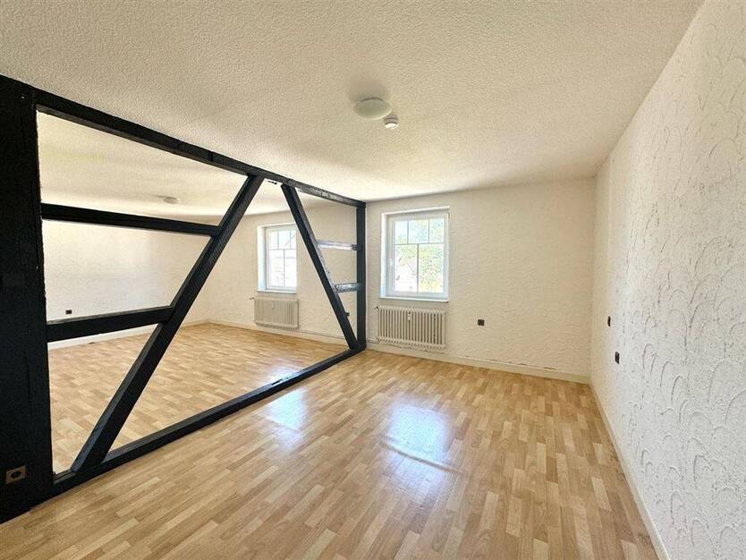 Kapitalanleger gesucht: Mehrfamilienhaus mit Gewerbeeinheit in Kierspe-Dorf 8 zimmer