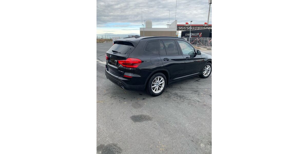 BMW X3 106.000 km 26.300 &euro; Frankfurt 60435