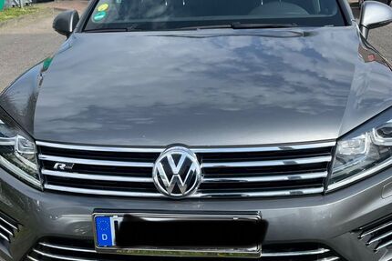 VW Touareg 139.800 km 25.400 &euro; Dornburg 65599