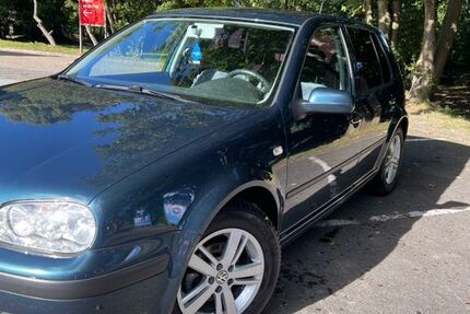 VW Golf 219.863 km 650 € Groß Offenseth-Aspern 25355