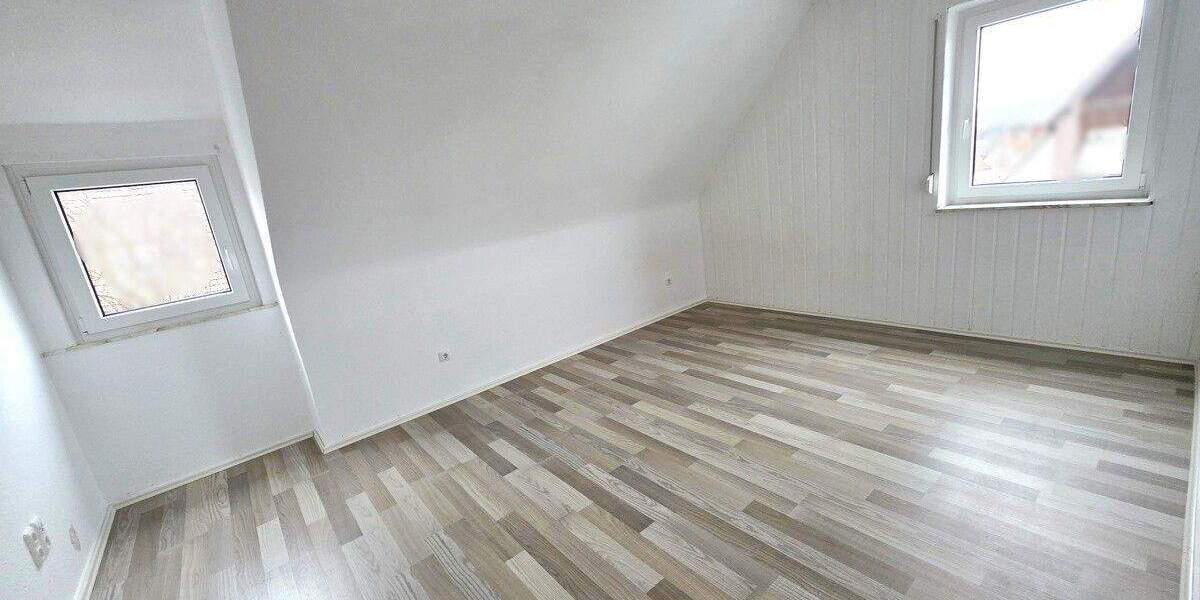 Mehrfamilienhaus, Wohnhaus Vellmar / Frommershausen Frommershausen - 6 Zimmer, 132 m&sup2;, 299.000&euro; | Angebot:25276828