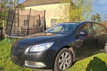 Opel Insignia 267.000 km 2.699 &euro; Cunewalde 02733