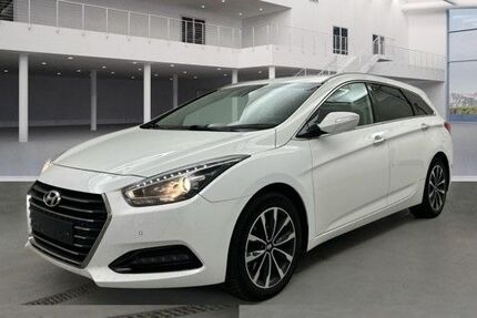 Hyundai i40 132.000 km 10.500 € Hamburg 22043