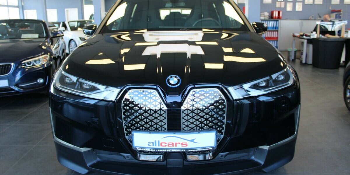 BMW iX xDrive50 35.740 km 54.980 &euro; Euskirchen 53881