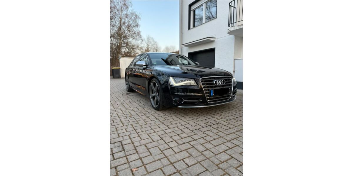 Audi S8 301.000 km 18.000 &euro; Kirchen 57548