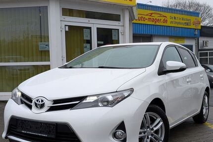 Toyota Auris 143.467 km 8.950 &euro; Würzburg 97078