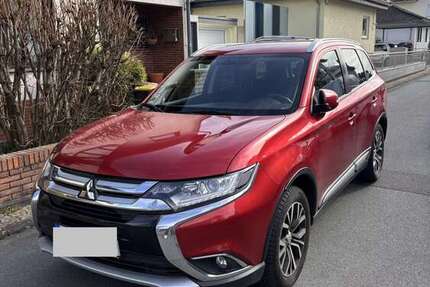 Mitsubishi Outlander 65.000 km 17.390 &euro; Frankfurt 60437