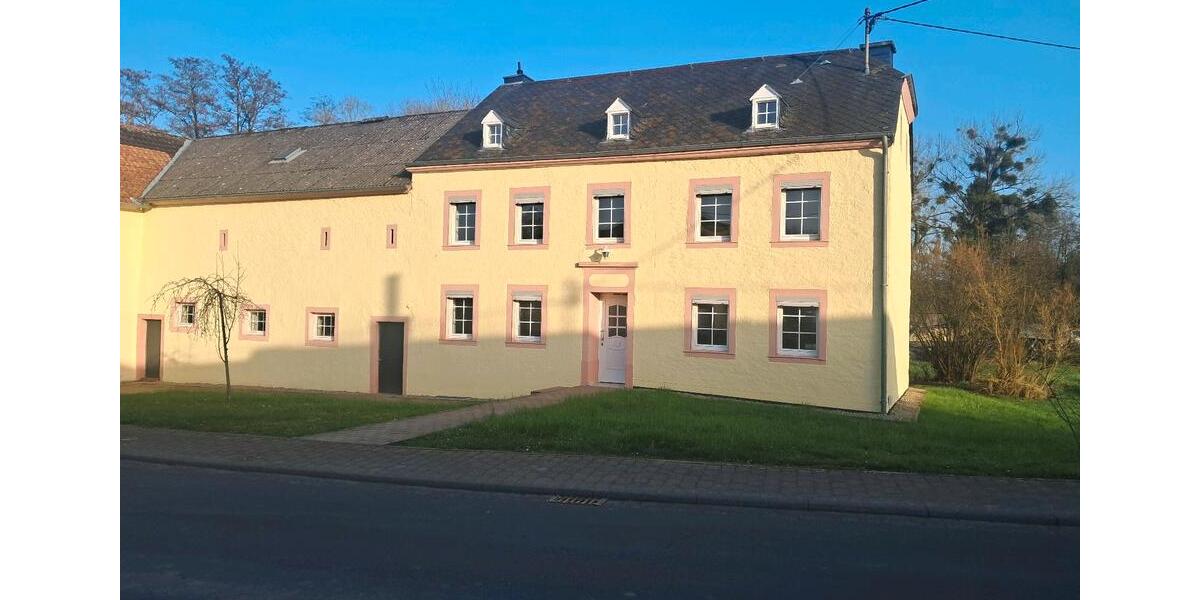 Bauernhaus, Landhaus Mettendorf - 5.5 Zimmer, 140 m&sup2;, 1.250&euro; | Angebot:26261600