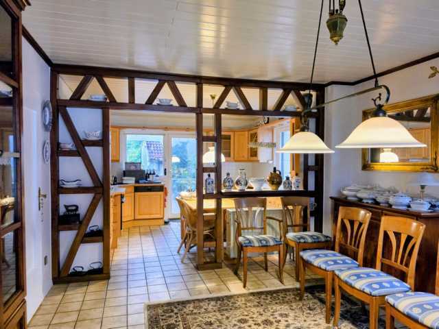 Topgepflegtes Wohlfühlhaus mit großem Grundstück in idyllischer Stadtrandlage von Bexbach - Einfamilienhaus Bexbach | Angebot:27083078
