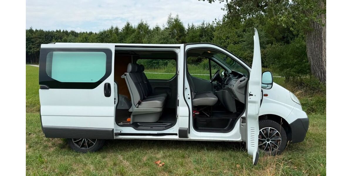 Opel Vivaro 161.680 km 8.800 &euro; Kaufbeuren 87600
