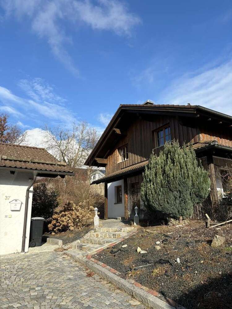 Haus zum Kaufen in Freyung 350.000 € 125 m²