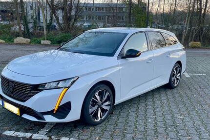 Peugeot 308 26.000 km 19.999 &euro; Perl 66706
