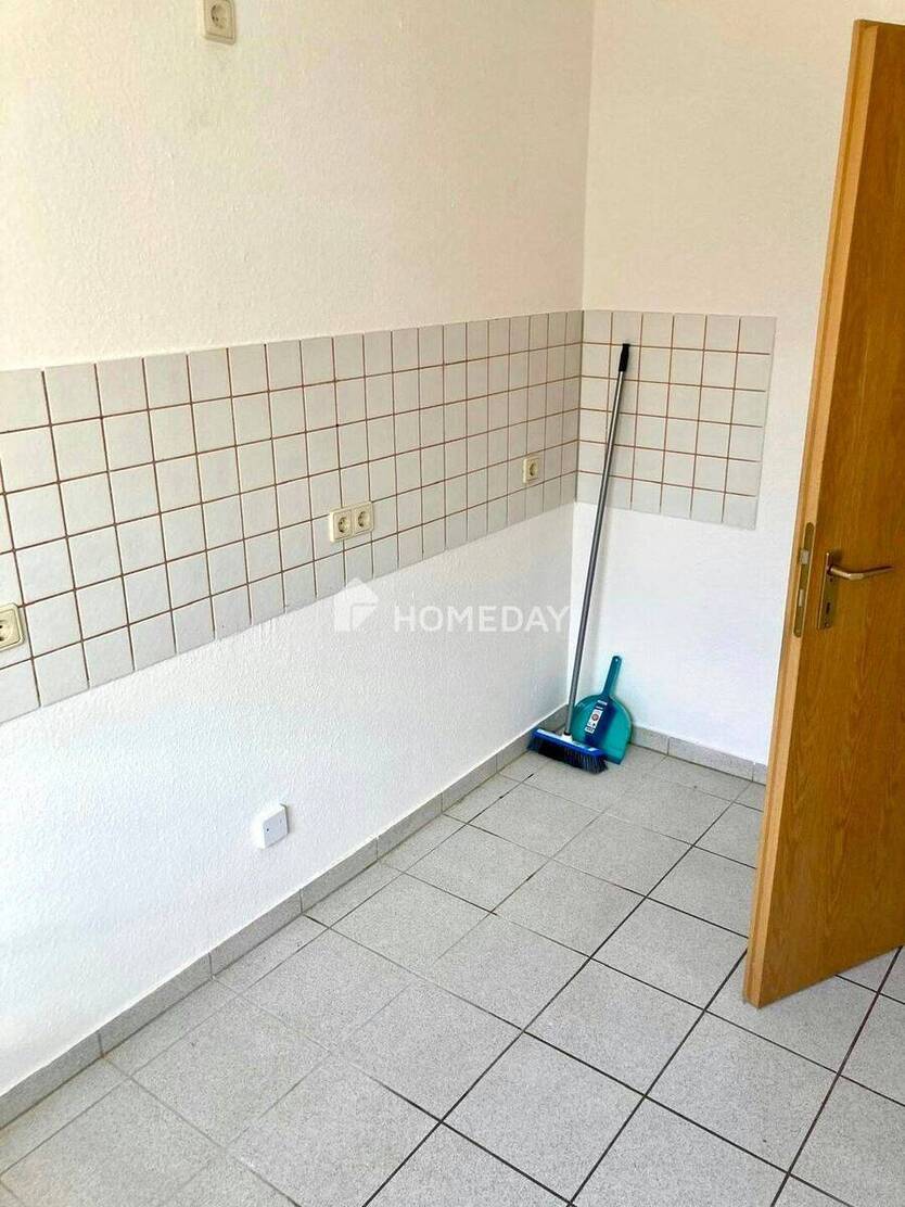 Attraktive Dachgeschosswohnung mit 2 Zimmern, Balkon und Gartennutzung in Eischleben 2 zimmer