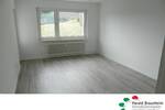 Renovierte Wohnung in gepflegtem Haus mit saniertem BadeZimmer und Balkon, ca.76m² im Eichholz.