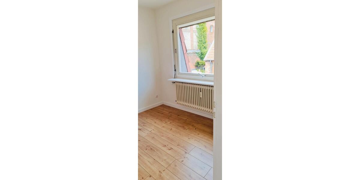 Dachgeschoßwohnung Lütjenburg - 4 Zimmer, 95 m&sup2;, 1.080&euro; | Angebot:26112448