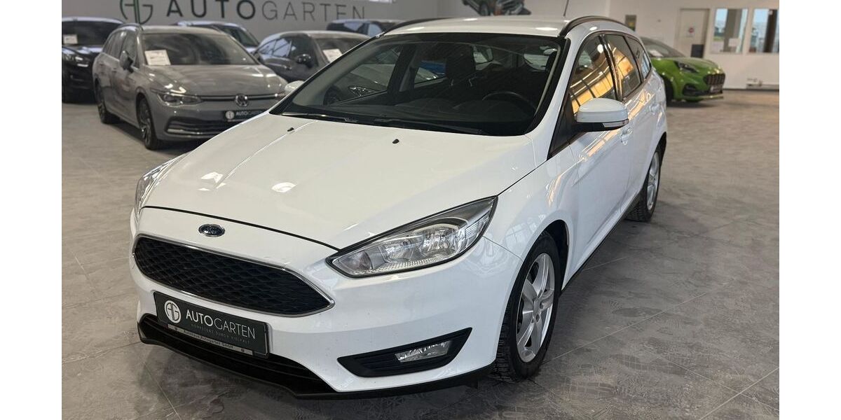 Ford Focus 127.000 km 9.950 &euro; Paderborn 33106