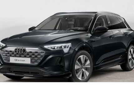 Audi Q8 e-tron 3.809 km 68.590 &euro; Detmold 32756