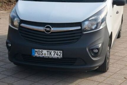 Opel Vivaro 180.500 km 11.200 &euro; Elztal 74834